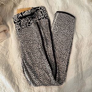 Patterned lululemon leggings
